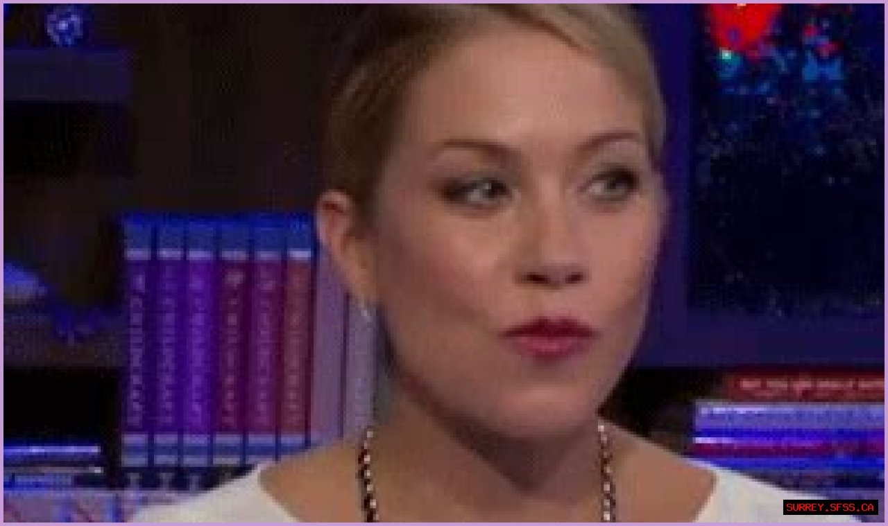 Christina Applegate Talks Ditching Brad Pitt for Another Guy on WWHL